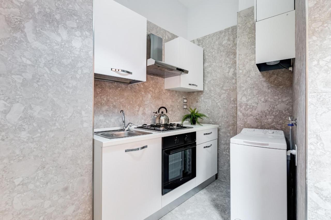 Trevi Fountain - Shabby - Romedreamhome Extérieur photo