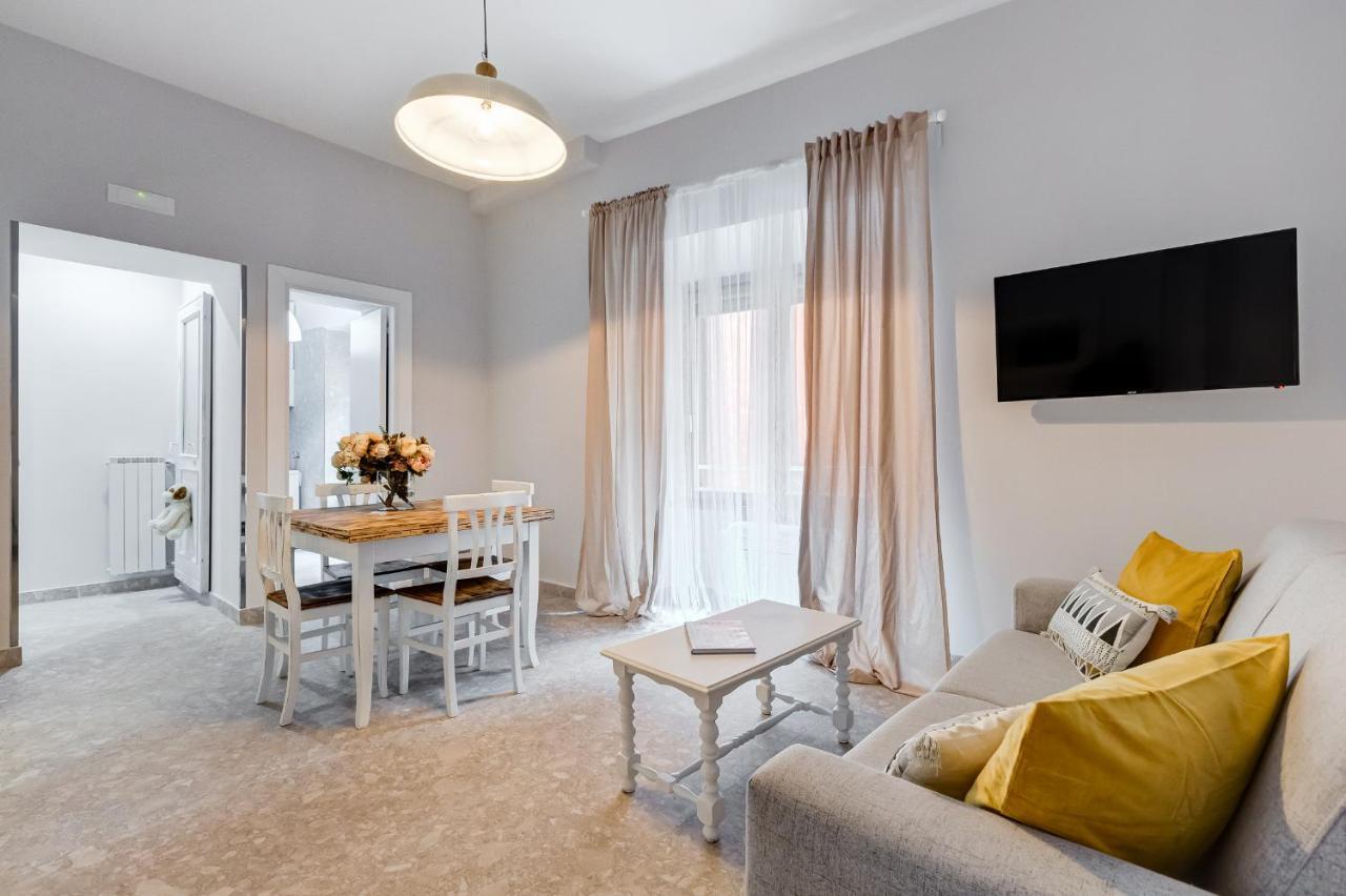Trevi Fountain - Shabby - Romedreamhome Extérieur photo